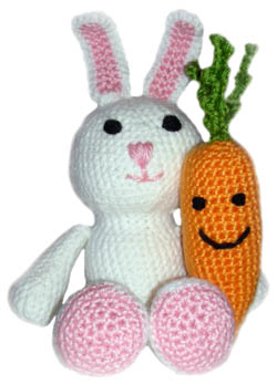 crochet bunny with carrot