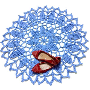 crochet blossoming doily rug