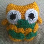 Check out Chantal's nice color combo on her owl.