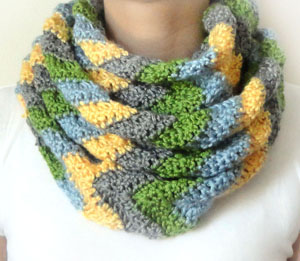 crochet chevron infinity scarf