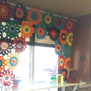 Here is Julie's completed flower valance.