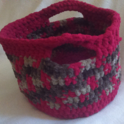 Susanne also crocheted this cute basket.