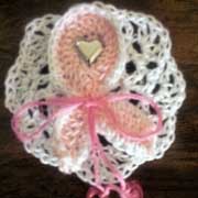 Take a look at this lovely pin Patricia crocheted.