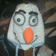 Susanne crocheted this cute Olaf hat.