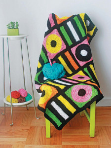 Twinkie Chan Crocheted Abode A La Mode Review by Caissa McClinton @artlikebread for @crochetspot and #cgoa licorice_medium2