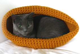 crochet cat bed 2