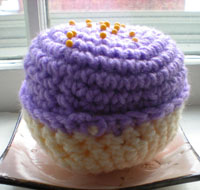 crochet cupcake
