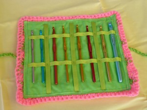 (Open View) Roll Up Hook Organizer