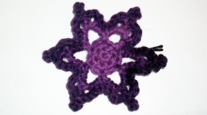crochet_lace_flower_barrette