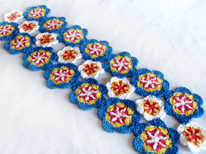 crochet floral table runner