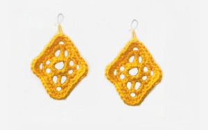 crochet_lacy_diamond_earrings