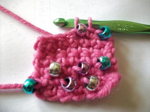crochet_sc_bead_front_4