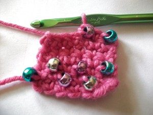 crochet_sc_bead_front_5