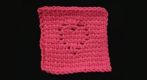 crochet_tunisian_heart_coaster