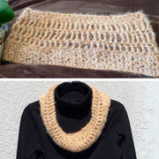 I'm loving the neutral color of Michele's cowl.