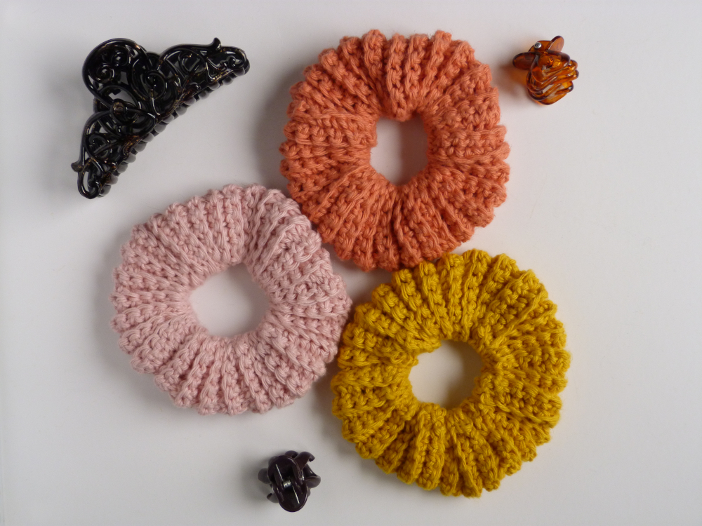 Crochet Spot » Blog Free Crochet Pattern: Easy Crochet Scrunchies Crochet Patterns, Tutorials and News