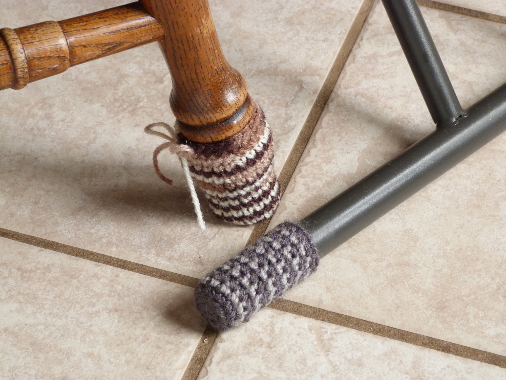 HOW TO CROCHET CHAIR SOCKS, for no scratch floors, in kitchen or dining  room 